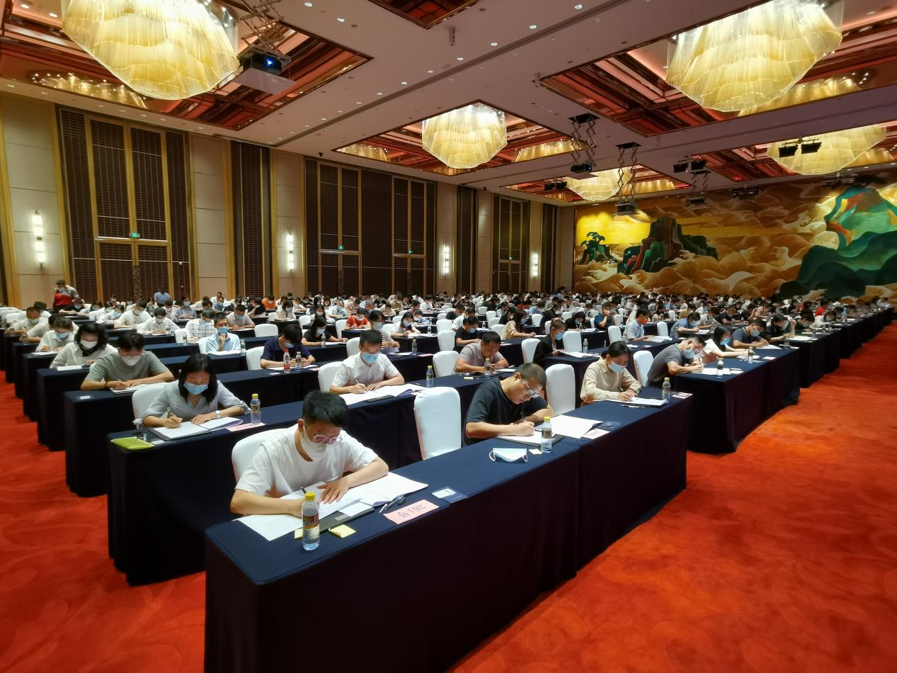 海南省律師協(xié)會(huì)舉辦2021年度全省申請(qǐng)律師執(zhí)業(yè)實(shí)習(xí)人員集中培訓(xùn)結(jié)業(yè)考試