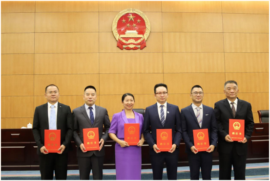 我省九名律師被省人大常委會(huì)聘為專家咨詢委員會(huì)委員