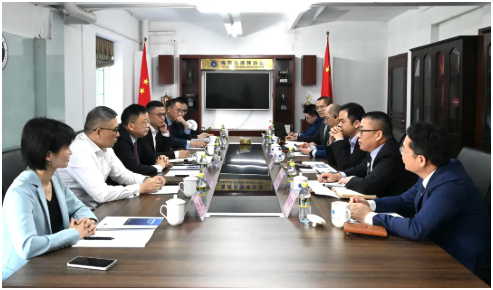 深圳市律師協(xié)會(huì)到海南省律師協(xié)會(huì)座談交流
