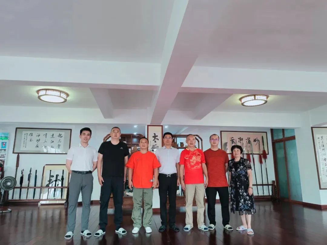 李君副會長參加省律師協(xié)會太極拳隊總顧問聘任儀式